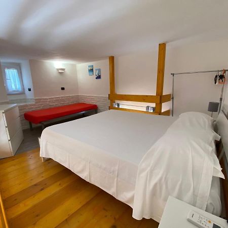 Ferienwohnung Zeus Ponza Exterior foto